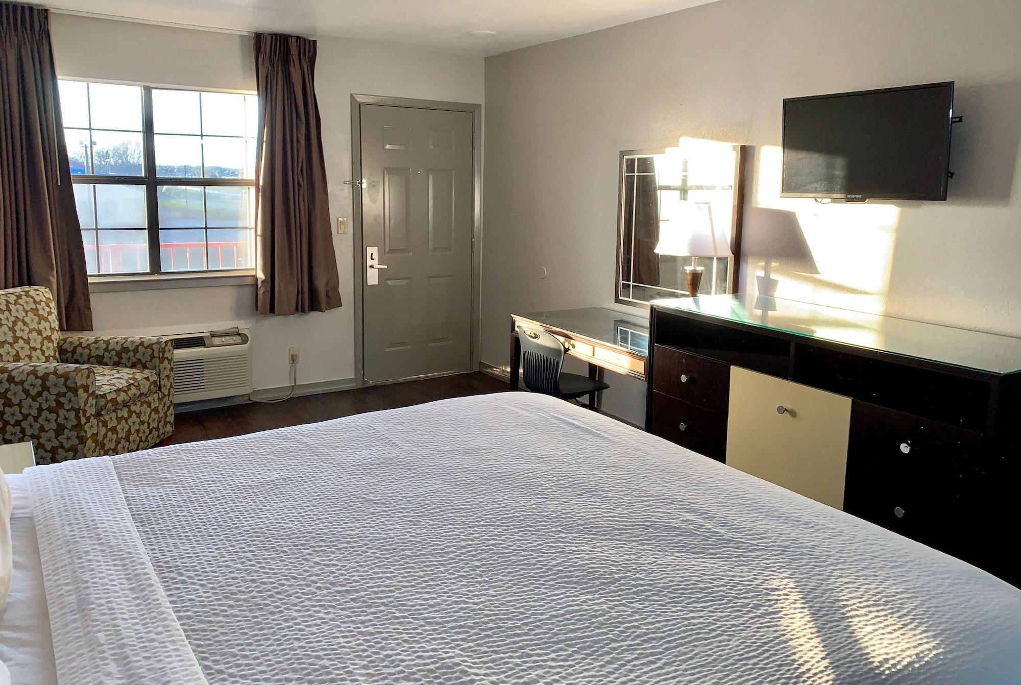 Days Inn & Suites By Wyndham - Canton First Monday Trade Days Luaran gambar